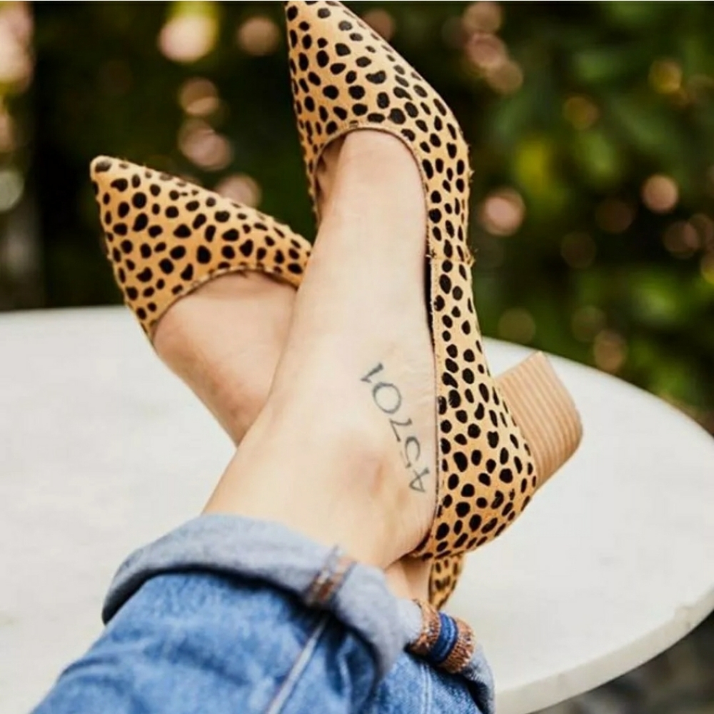 Crown Vintage leopard calf hair block heel pumps
